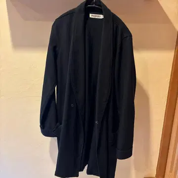 DISCOVERED 블랙 체스터 코트