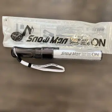 Snow Man 2025-2026 돔 투어 응원봉