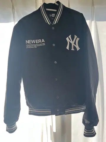 NEWERA 뉴욕 양키스 바시티 자켓 블랙 ONSPOTZ 별주