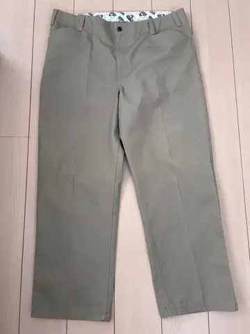 펜 데이비스 고릴라 컷