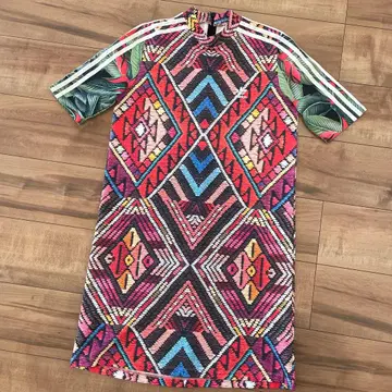 adidas 기하학 패턴 반팔 미니 원피스