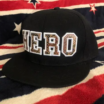 HERO 자수 스냅백 캡 블랙