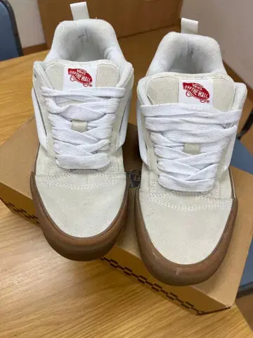 VANS 오센틱 스니커즈 화이트