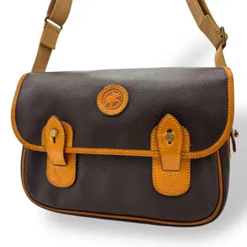 새상품급 HUNTING WORLD 헌팅월드 숄더백 가죽