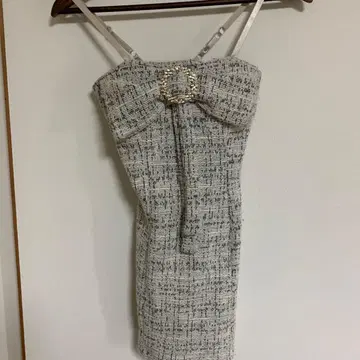 비쥬 장식 트위드 타이트 드레스