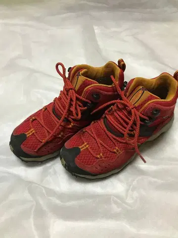 컬럼비아 옴니테크 미드컷 트레킹 슈즈