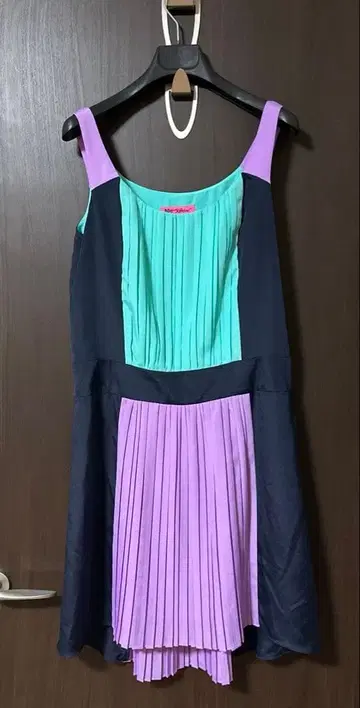 Betsey Johnson 슬리브리스 원피스