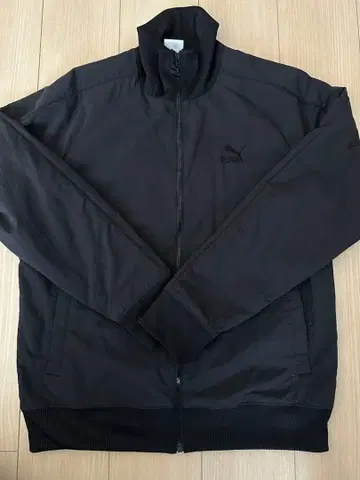 PUMA 블랙 나일론 자켓