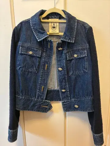 데밀크스 비쥬 부착 다크 블루 데님 자켓