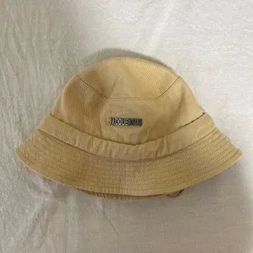 JACQUEMUS 베이지 버킷햇