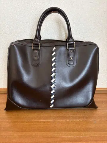 다크 브라운 비즈니스백 뜨개질 디자인