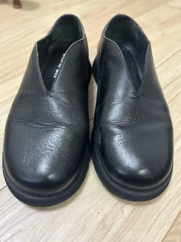 CAMPPER 블랙 로퍼 낮은 힐