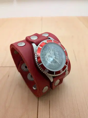 나카무라 신스케 콜라보 워치 별주 모델 RedMonkey