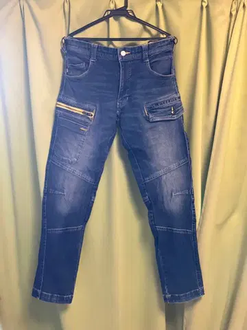 토라 이치 데님 블루 카고 팬츠 지퍼 포켓 포함