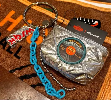 niko and 콜라보 STRANGER THINGS 로고 파우치 키링