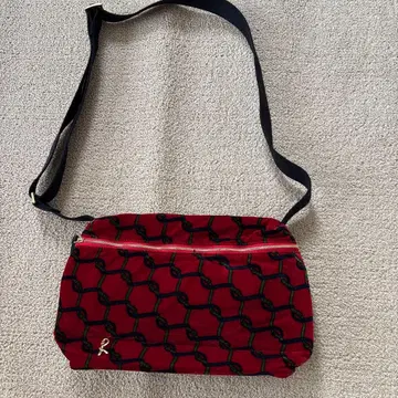 로베르타 숄더백