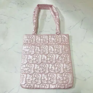 산리오 헬로키티 후와푸쿠 윈터 토트백 퀼팅