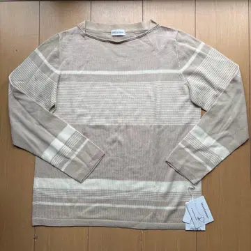 미사용 새상품 CECI OU CELA 울 100% 니트