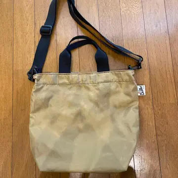 나일론제 베이지 토트백