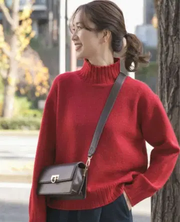 URBAN RESEARCH DOORS 빨간색 터틀넥 하이넥 니트