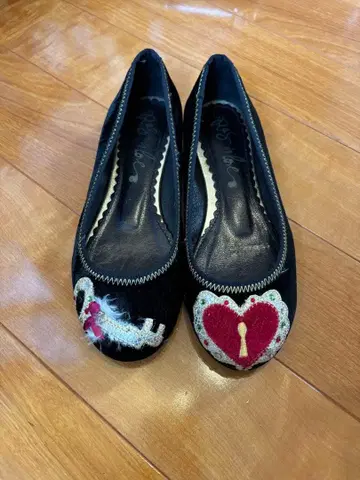 ras 플랫 슈즈 벨로아