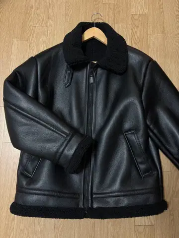 새상품급 GU 페이크 가죽 자켓 보아 옷깃 L 사이즈 블랙