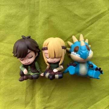 드래곤 가챠가챠 피규어 3개 세트