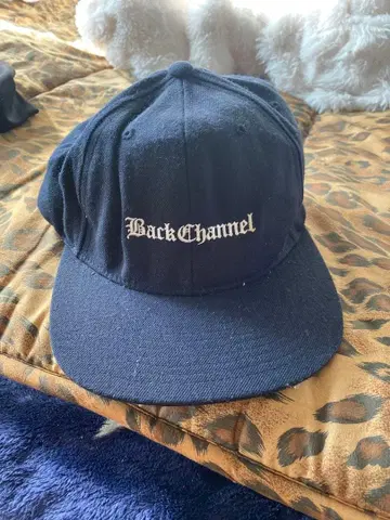 Back Channel 네이비 캡 99 자수