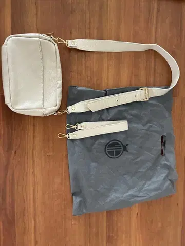 새상품 MARCO BIANCHINI 리얼 가죽 숄더백 화이트