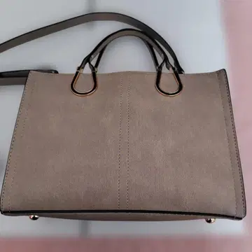 Quitte Que Le 'Design' 숄더백