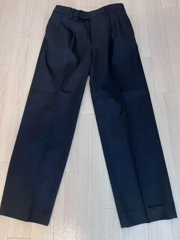 AURALEE 블랙 슬랙스 사이즈 4