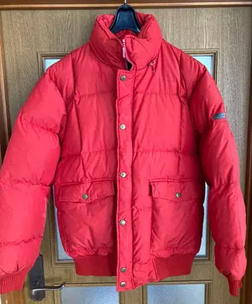 맥그리거 빨간색 다운 자켓