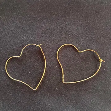 골드 하트 모양 후프 귀걸이