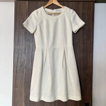 오파크 클립 아이보리 반팔 A라인 원피스 36/S