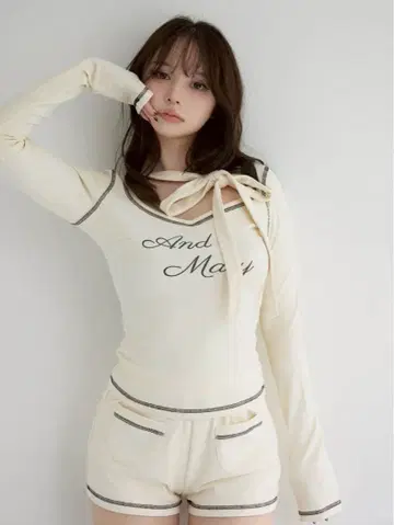 andmary Judy 세트업 아이보리