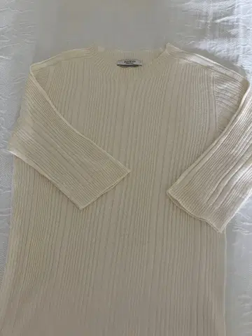 Peserico 아이보리 반팔 니트 38