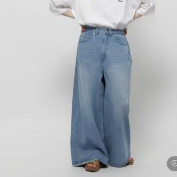 니코앤드 wiggle wiggle 콜라보 사이드 턱 데님 팬츠