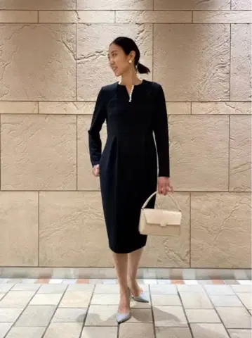 유나이티드 애로우즈 SPONGY 펄 모티브 원피스