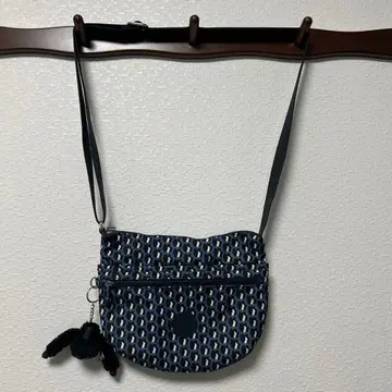 키플링 숄더 백