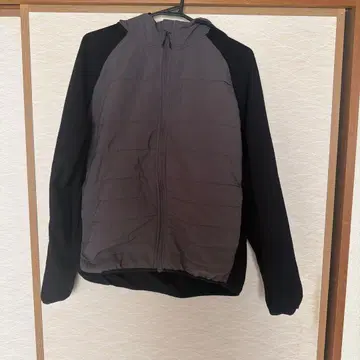 후드 부착 블랙/그레이 다운 자켓 L