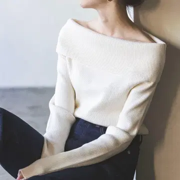 [ 새상품급 ] noble 노블 오프숄더 니트 화이트