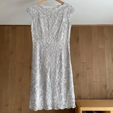 ANAYI 아나이 자수 원피스