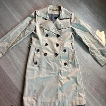 icb 베이지 더블 브레스트 트렌치코트