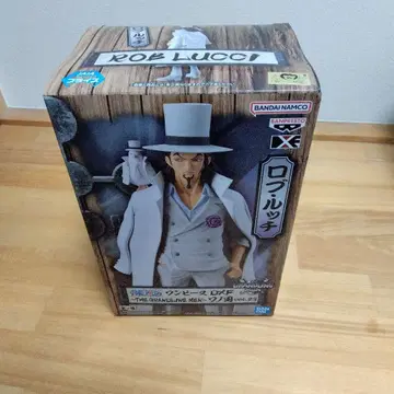 원피스 로브 루치 1/8 스케일 피규어