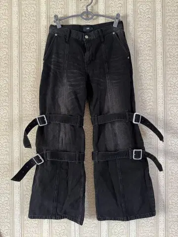 HARE 블랙 데님 팬츠