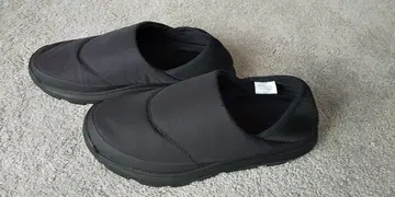 무인양품 발꿈치를 밟을 수 있는 발수 솜 슬립온 25cm 블랙