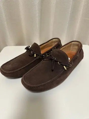 디자인웍스 다크 브라운 스웨이드 모카신 신발