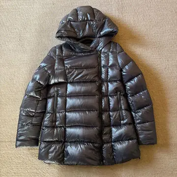 타트라스 로즈버드 별주 다운 코트 블랙