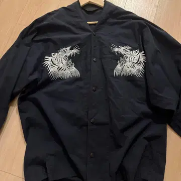 ESSAY 에세이 TIGER SHIRT 타이거 사이즈 3 네이비