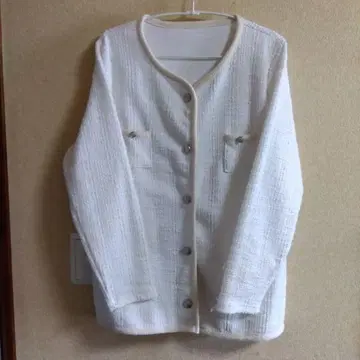 화이트 노카라 자켓